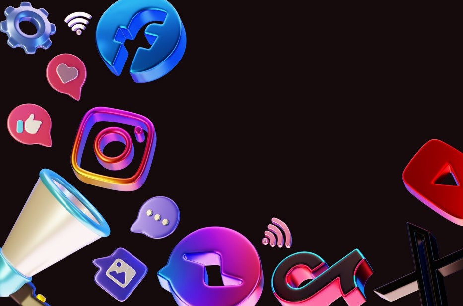 The Role of Social Media Management in Building Brand Consistency